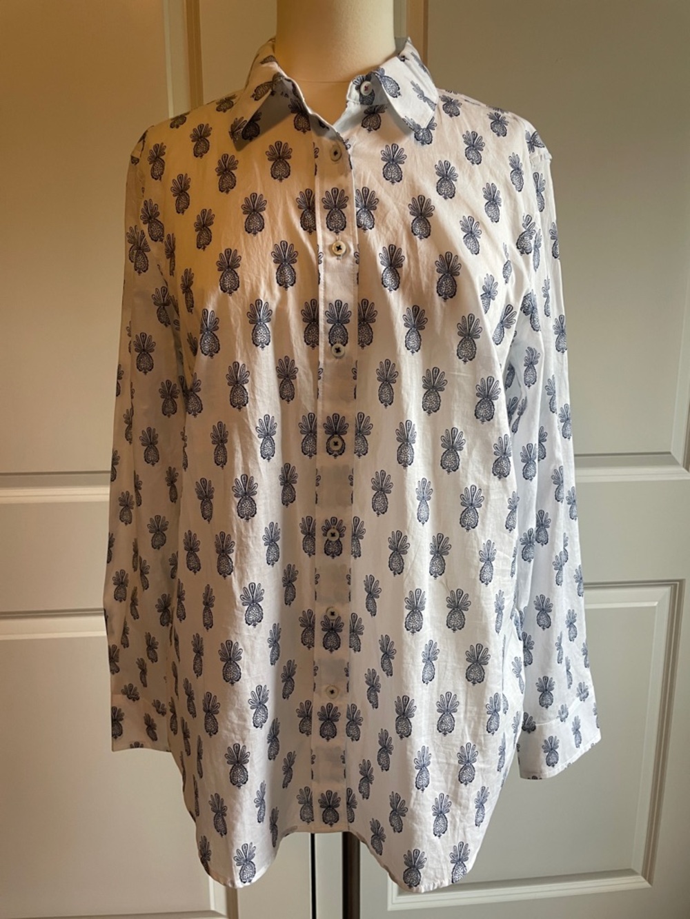 Talbots White Button Up Shirt with Blue Pineapple Pattern Size Medium
